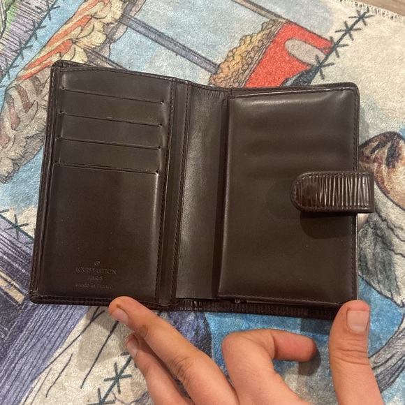 Louis Vuitton Brown Epi Leather Wallet with COA - Picture 4 of 6